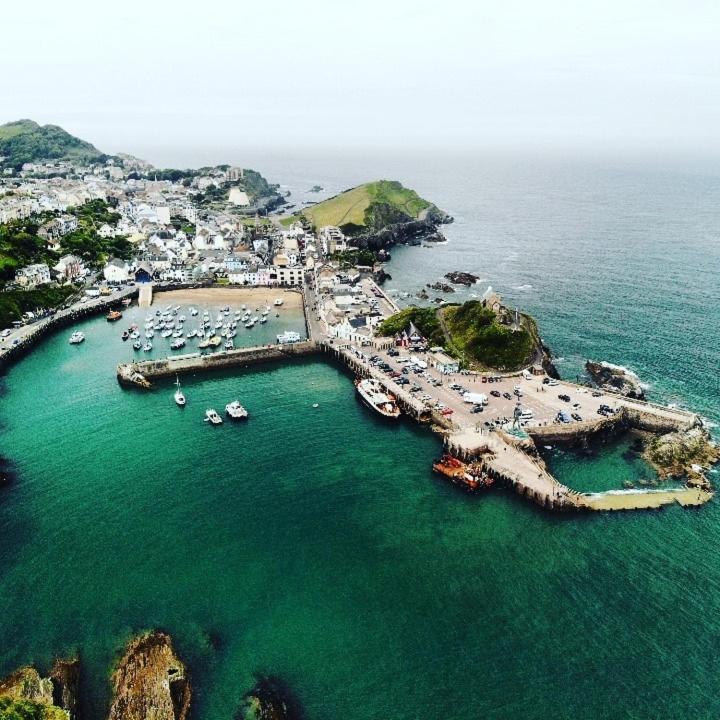 The Harbour Lights Bed & Breakfast Ilfracombe Exterior photo