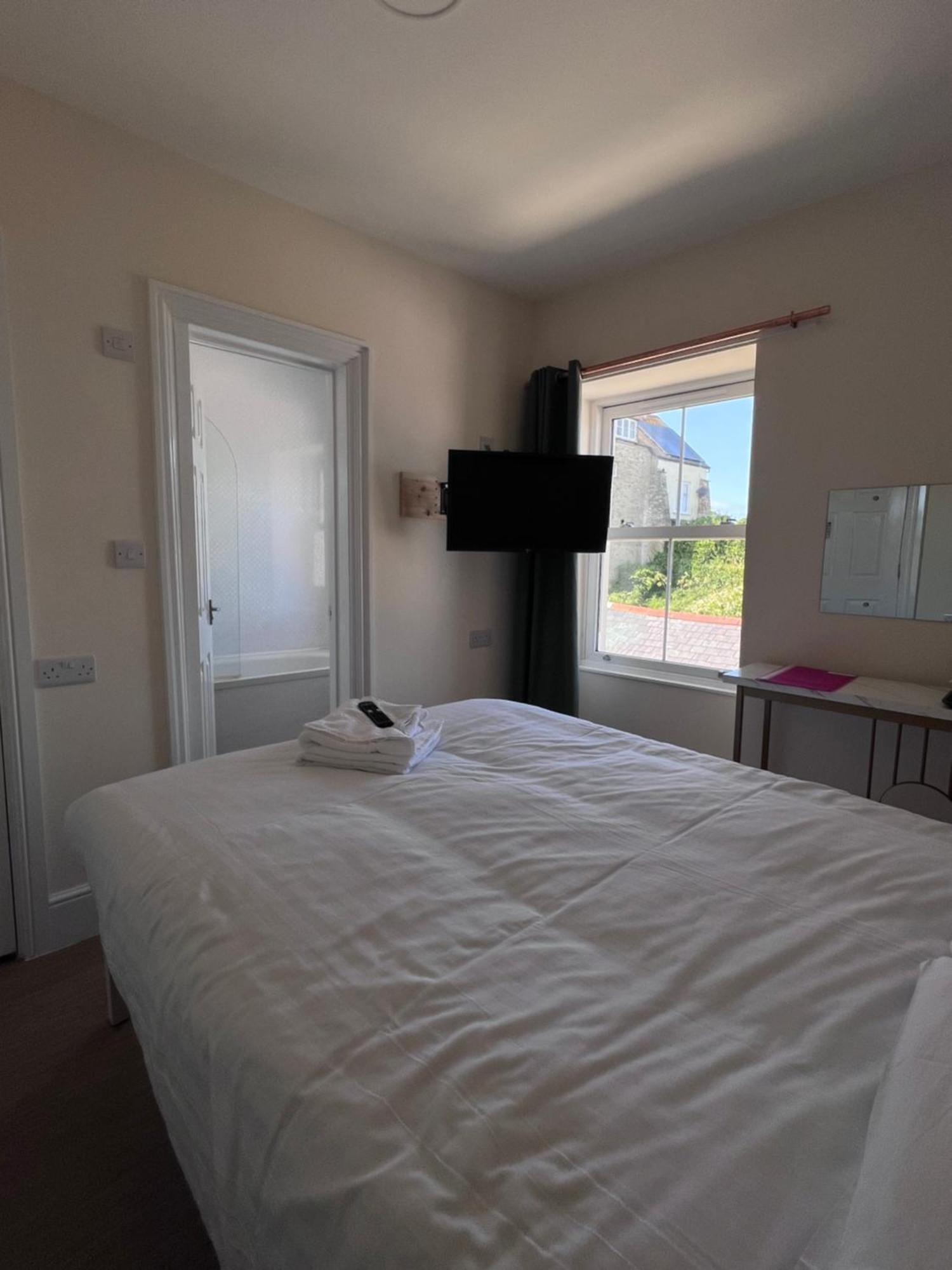 The Harbour Lights Bed & Breakfast Ilfracombe Exterior photo